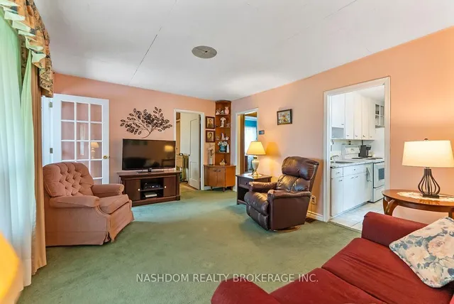 Additional image 5 of 367 Strathearne Ave