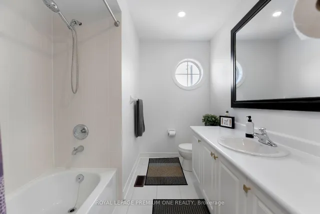 Additional image 33 of 44 Dockside Cres