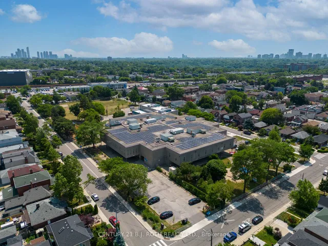 Additional image 36 of 78 PRITCHARD Ave