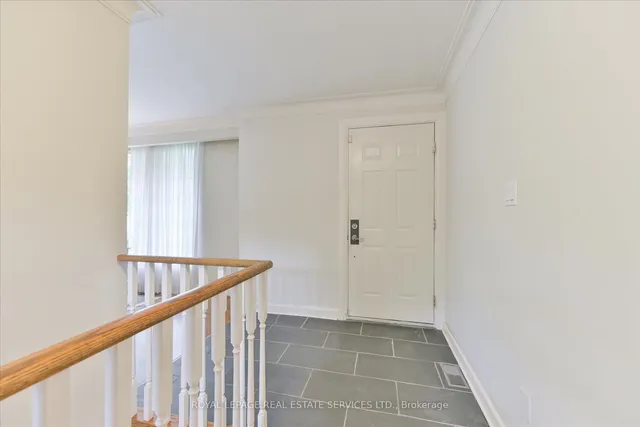 Additional image 4 of 62 Princess Margaret Blvd