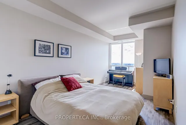 Additional image 15 of 8 Hillcrest Ave Unit PH 201