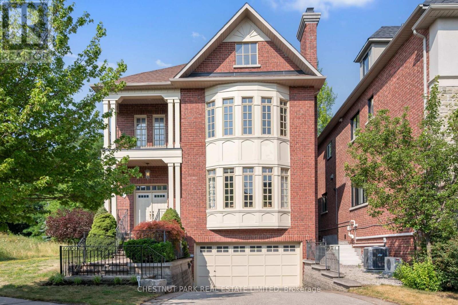 8 TRUE DAVIDSON DRIVE|Toronto (Leaside), Ontario M4W3X5