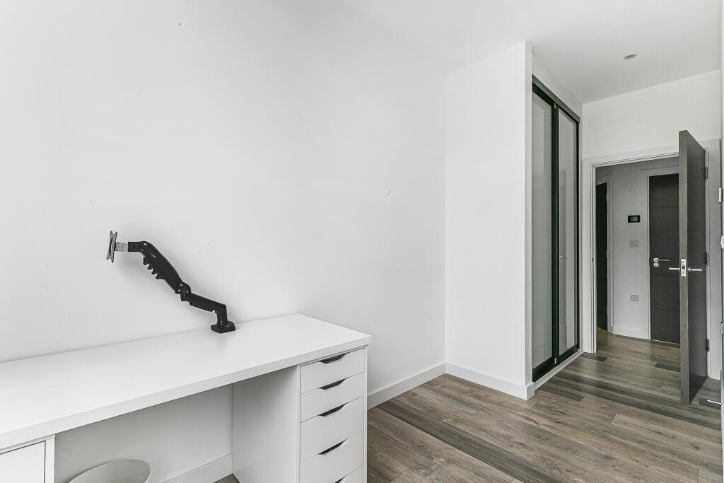 Additional image 8 of Great North Road, Hatfield, Hertfordshire, AL9