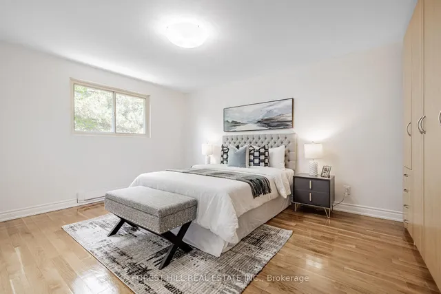 Additional image 20 of 27 Apache Tr