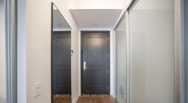 Additional image 11 of 88 Park Lawn Rd Unit 1010