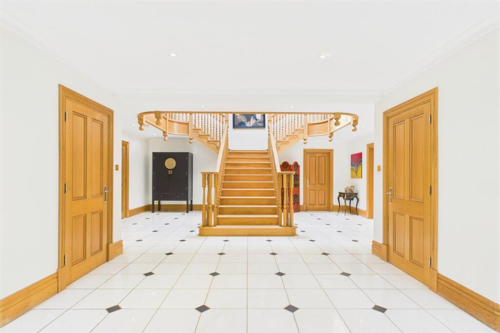 Additional image 39 of Mulberry House, Woodside AL9 6DD