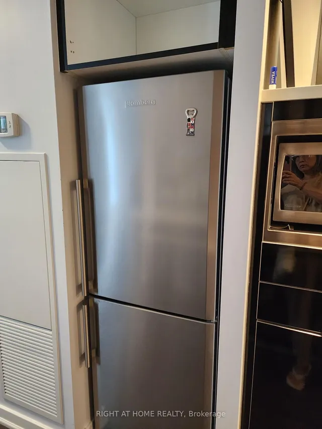 Additional image 10 of 38 Dan Leckie Way Unit 202