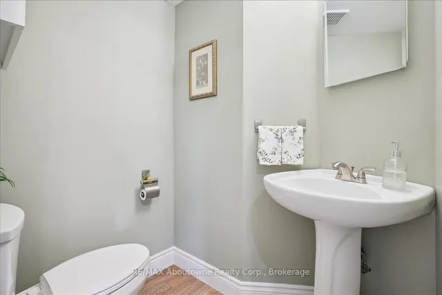 Additional image 20 of 559 Wallace St