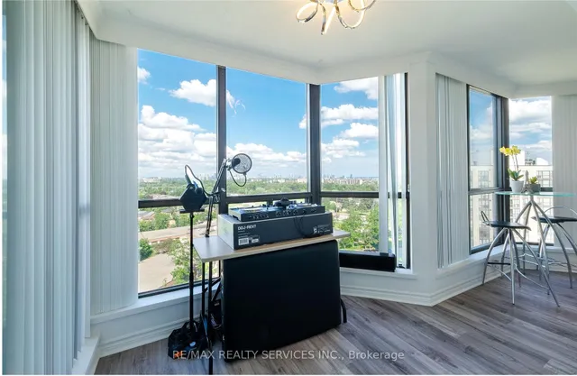 Additional image 6 of 1155 Bough Beeches Blvd Unit 1405