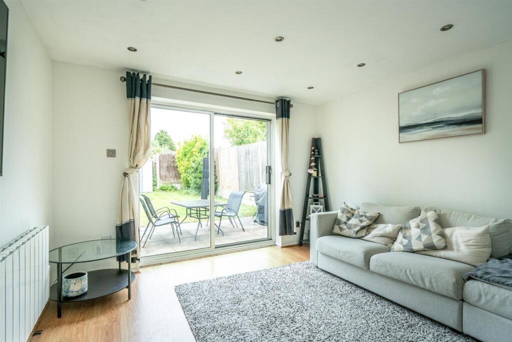 Additional image 18 of Carlbury Close, St. Albans