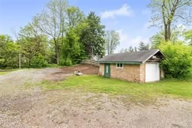 Additional image 32 of 1548 Brock Rd