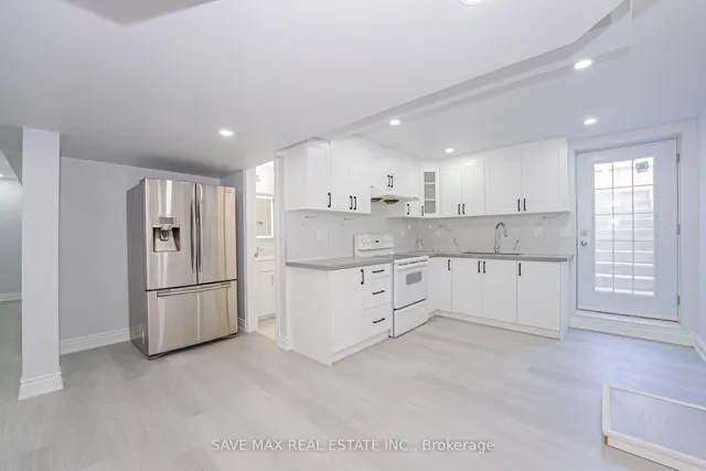 Additional image 33 of 49 Scotchmere Cres
