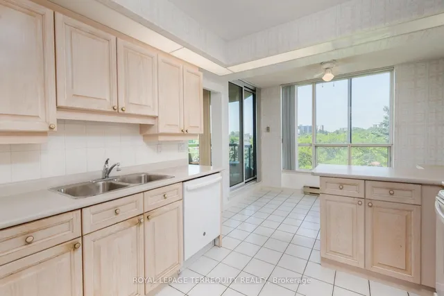 Additional image 20 of 10 Guildwood Pkwy Unit 629