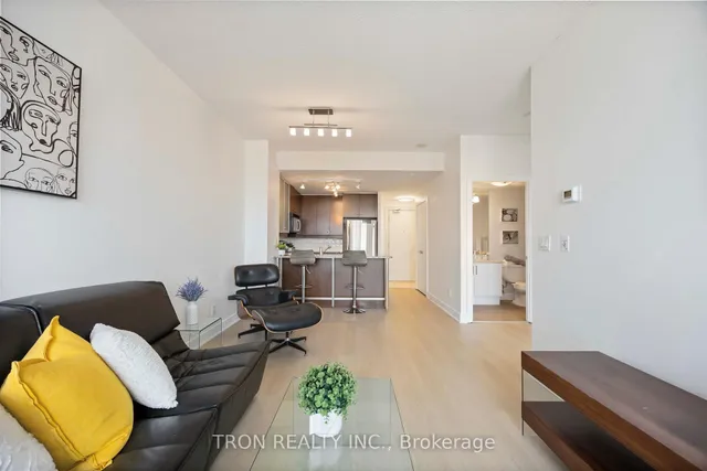 Additional image 17 of 438 King St Unit 1905