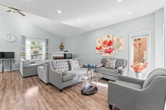 Additional image 5 of 17 Bushberry Rd