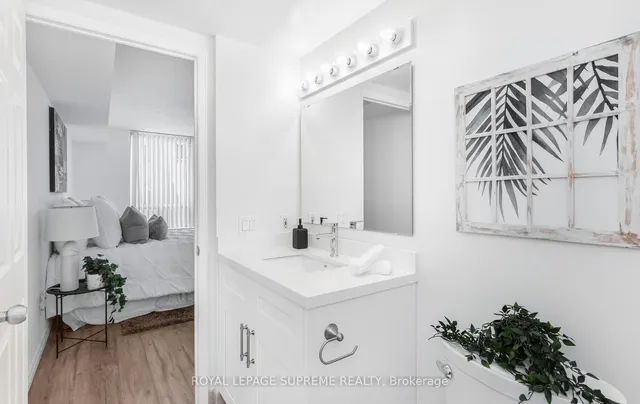 Additional image 28 of 35 Finch Ave Unit 502