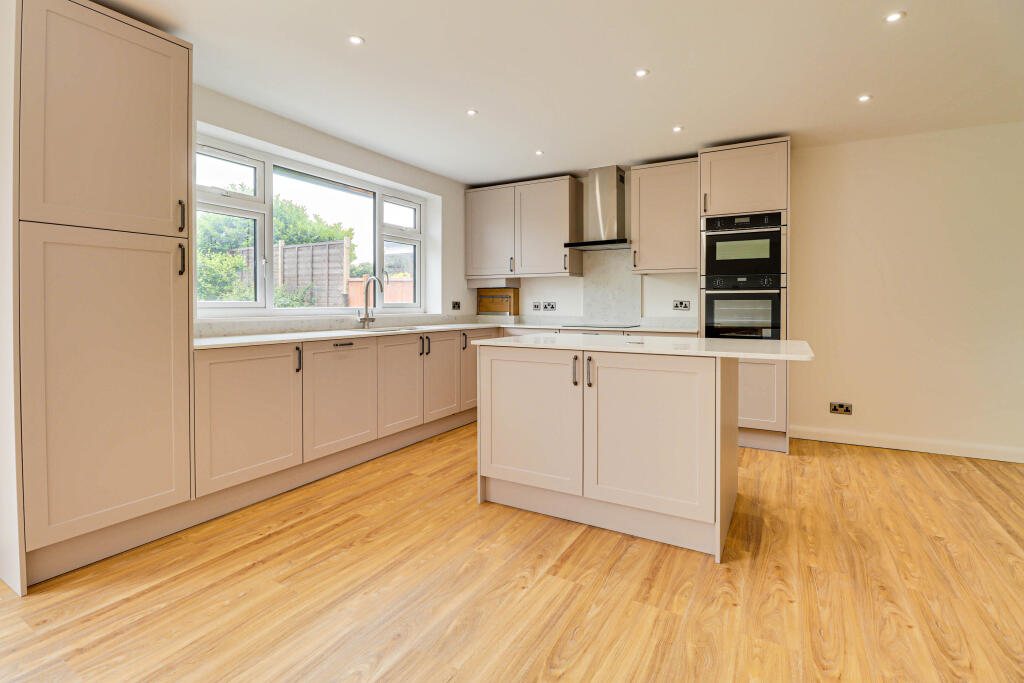 Additional image 3 of Robert Avenue, St Albans, AL1