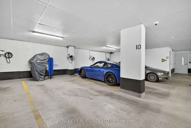 Additional image 28 of 1960 Queen St Unit 305