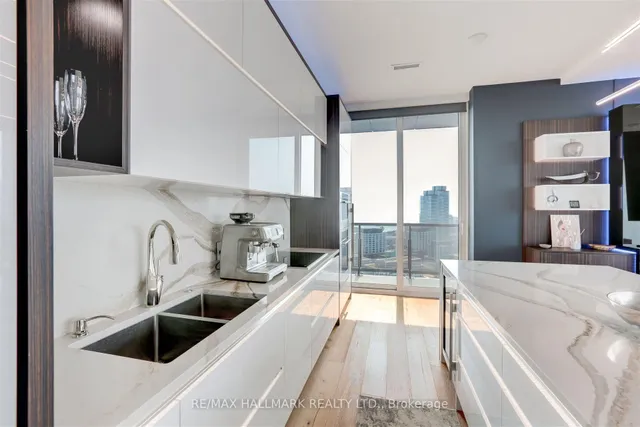 Additional image 12 of 170 Bayview Ave Unit PH 01