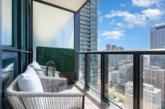 Additional image 14 of 110 Charles St Unit 3504