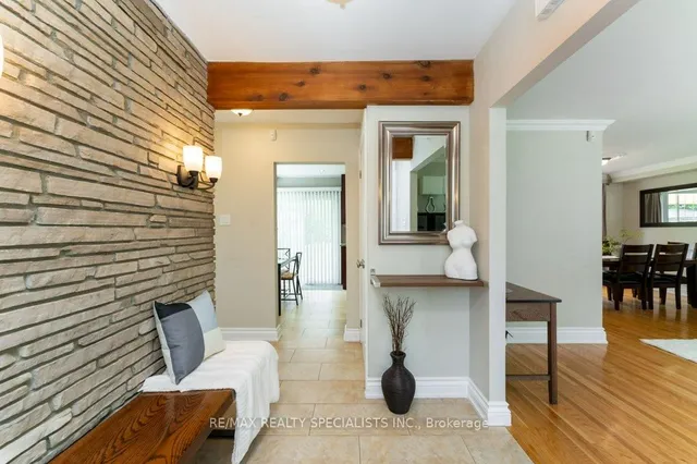 Additional image 4 of 68 Windermere Crt