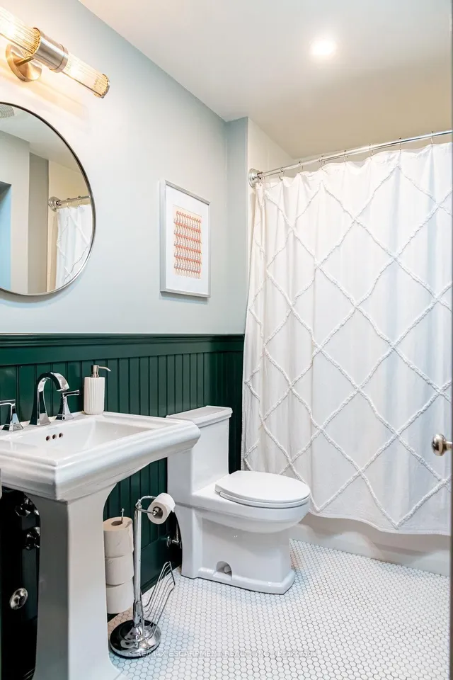 Additional image 6 of 66 Bay St Unit 102