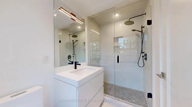 Additional image 38 of 38 Elgin Ave