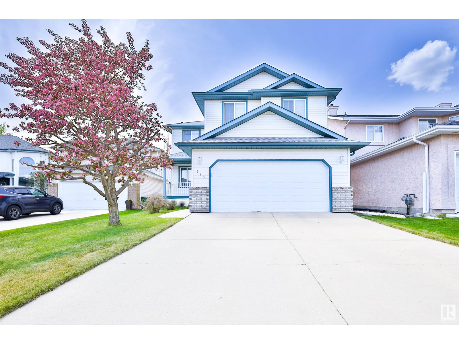 125 DECHENE RD NW|Edmonton, Alberta T6M2N1