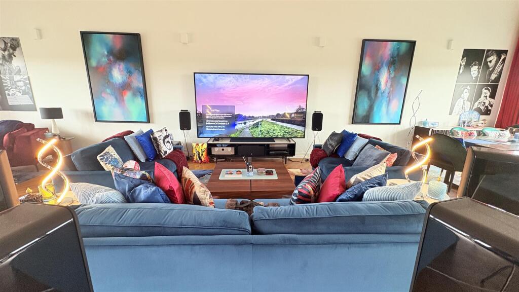 Additional image 14 of Penthouse Suite, Britannic Park, Moseley, Birmingham