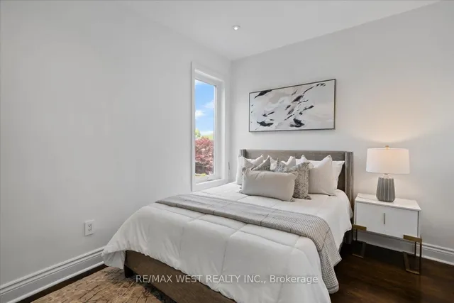 Additional image 20 of 248 1/2 Euclid Ave