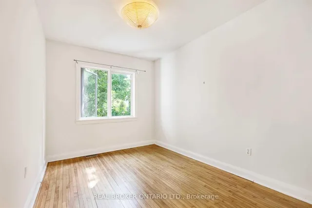 Additional image 18 of 499 Palmerston Blvd