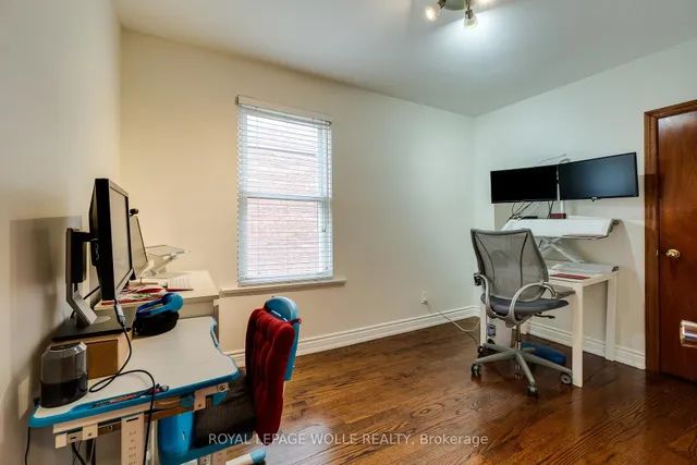 Additional image 24 of 1315 Lansdowne Ave