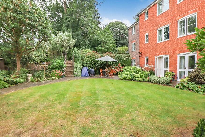 Additional image 7 of Southdown Road, Harpenden, AL5