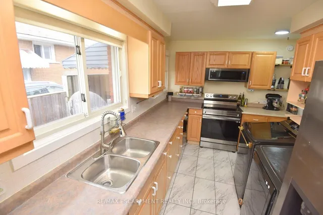 Additional image 15 of 73 Reno Ave