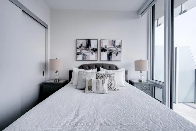 Additional image 31 of 197 Yonge St Unit 3605