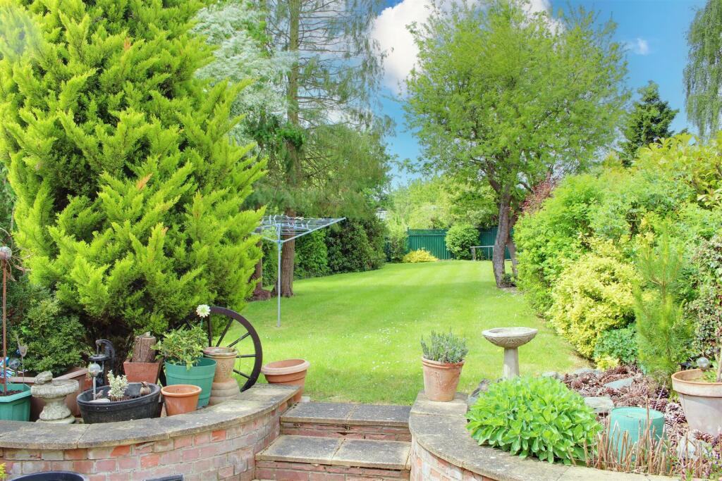 Additional image 12 of Oaklands Avenue, Brookmans Park