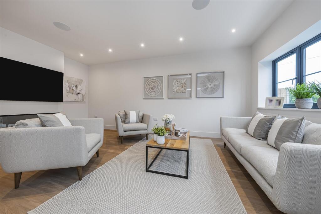 Additional image 7 of Bucknalls Drive, Bricket Wood, St. Albans