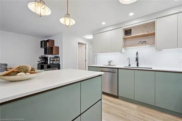 Additional image 13 of 64 Foxglove Cres