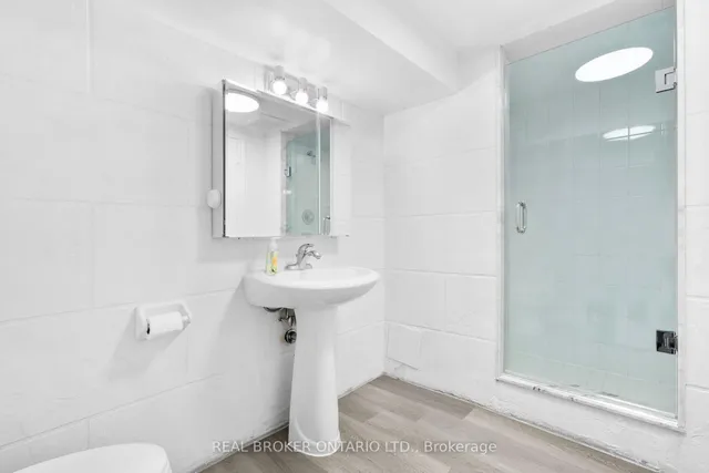 Additional image 37 of 406 Glen Park Ave