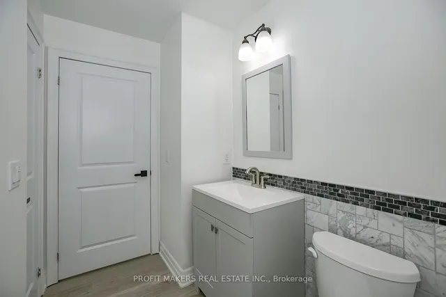 Additional image 11 of 100 John St Unit 901