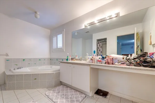 Additional image 33 of 10 Hania Terr