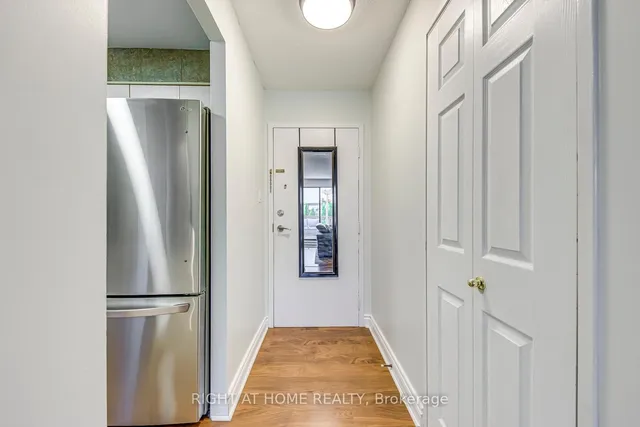 房产图片 22 - 1008 Falgarwood 街 02 单元