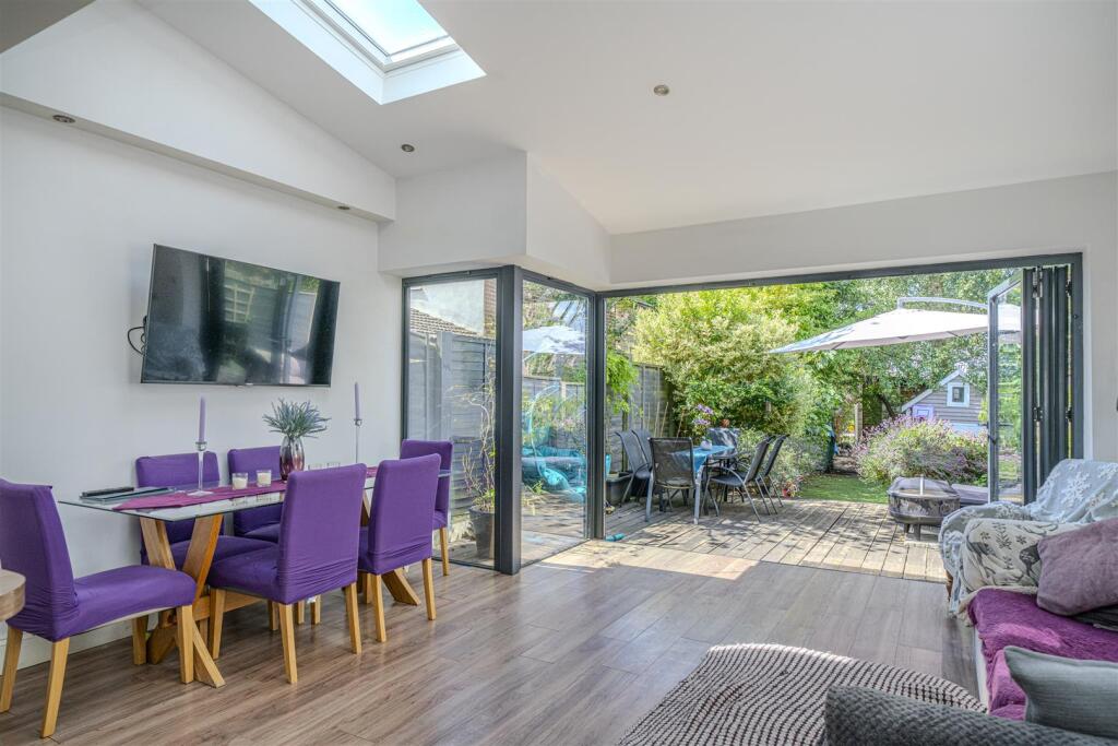 Additional image 5 of High Street, London Colney