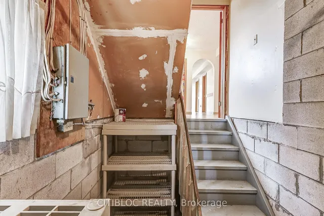 Additional image 32 of 3 Everglades Dr