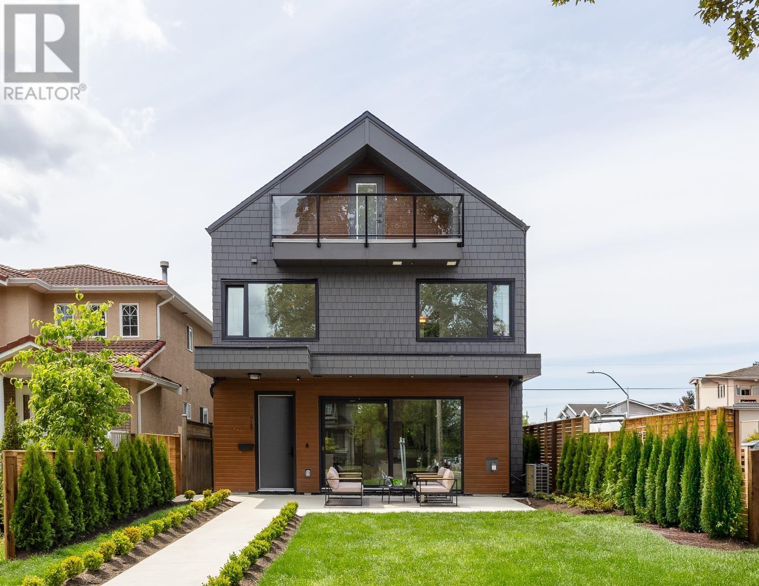 715 KASLO STREET|Vancouver, British Columbia V0V0V0