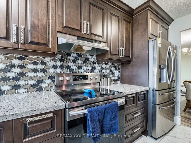 Additional image 22 of 18 Knightsbridge Rd Unit 1412