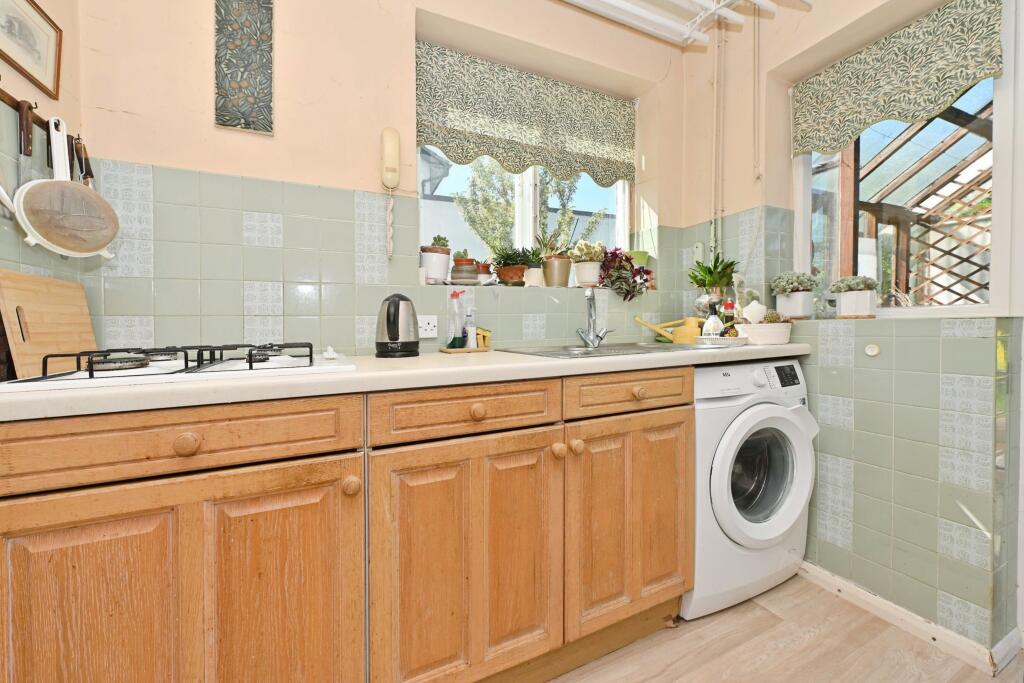 Additional image 3 of The Ridgeway, St. Albans, AL4