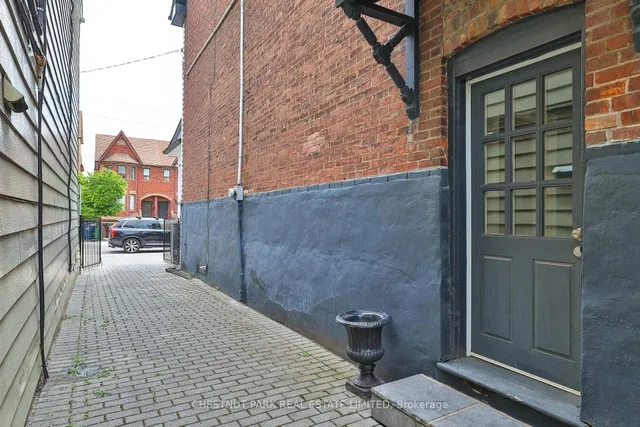 Additional image 36 of 82 Bellevue Ave