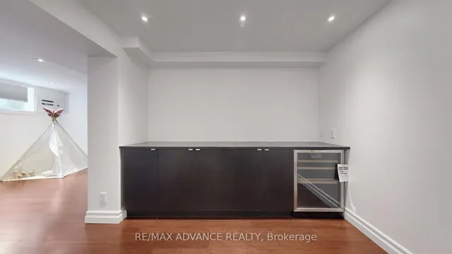 Additional image 37 of 9 carluke Cres