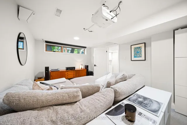 Additional image 20 of 75 Laws St